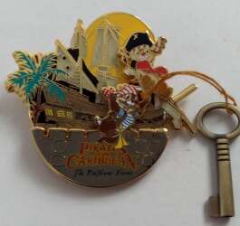 Chip & Dale on pirate ship