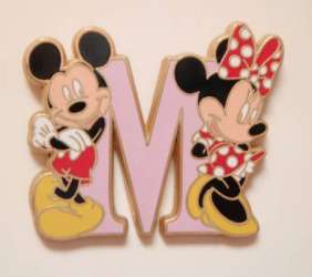 9000 - Disney PALS Lucky Draw Initials / Alphabet Mystery Collection - Letter M - Mickey & Minnie Mouse - Disney Store Japan alternate image