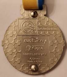 'runDisney: Walt Disney World Marathon Weekend - Donald 13.1 - Half Marathon Medal Replica - WDW'