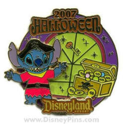 'Halloween 2007 - Stitch as a Pirate with Treasure - DLR'