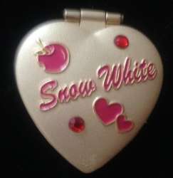 1512 - Princess Heart Series - Snow White Hinged Locket alternate image