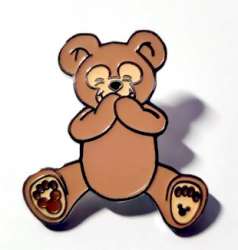 35891 - WDW Hidden Mickey Series 2008: Duffy Bear - Duffy Bear Sitting (COMPLETER) - Walt Disney World alternate image