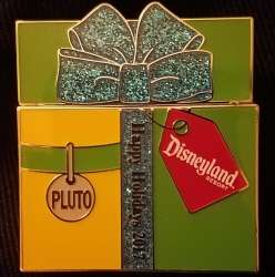 'Resort Holiday Collection 2017: Present Sliders - Disneyland Hotel - Pluto Gift Box - DLR'