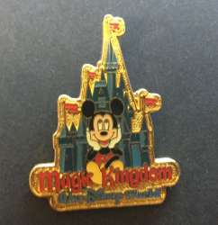 17708 - Gold Magic Kingdom Castle - Mickey Mouse - Walt Disney World alternate image