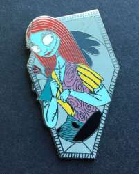Tim Burton&#039;s The Nightmare Before Christmas Characters in Frames Mystery Collection - Sally on Coffin - MLT