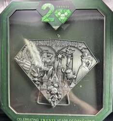 36566 - 2020 Celebrating 20 Years of Disney Pins Event - Disneyland Resort Edition Jumbo Sculpted Pin alternate image