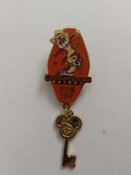 36994 - Resorts Room Keys - Coronado Springs Resort Room 1997 - Chip & Dale - Walt Disney World alternate image