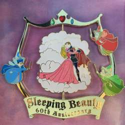 16007 - Sleeping Beauty 60th Anniversary - Princess Aurora and Prince Phillip in the Clouds Jumbo - Walt Disney Imagineering alternate image
