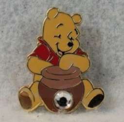 13699 - 12 Months of Magic - Winnie the Pooh Birthstone - April - Disney Store US alternate image