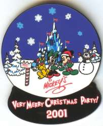 Mickey&#039;s Very Merry Christmas Party (MVMCP) 2001 - Mickey, Minnie and Pluto in Snowglobe - WDW