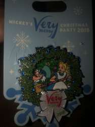 39321 - Mickey's Very Merry Christmas Party (MVMCP) 2018 - Alice and Mad Hatter - Walt Disney World alternate image