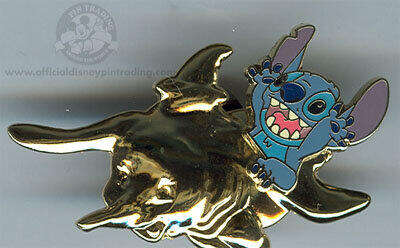 'Golden Vehicle Collection - Stitch Ridiing Dumbo - DLR'