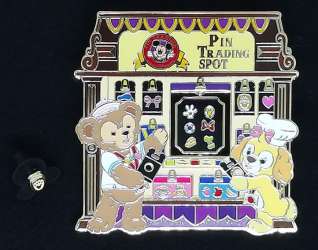 13340 - Pin Trading Carnival 2019 - Magic Access exclusive Duffy and Cookie pin - Hong Kong Disneyland alternate image