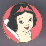 39945 - WDW Cast Lanyard Series I: Miscellaneous - Snow White Head On Pink Circle - Walt Disney World alternate image