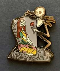 40159 - BoxLunch - Nightmare Before Christmas Blind Box Set - Jack and Sally Grave - Loungefly alternate image