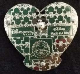 1647 - Frozen - Anna and Elsa Heart Frame - Disneyland Resort Paris alternate image