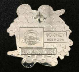 11847 - Disney Hugs Mystery Collection - Mickey Mouse and Pluto in Doghouse alternate image