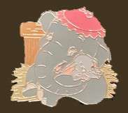 11854 - Disney Hugs Mystery Collection - Dumbo & Mrs. Jumbo alternate image