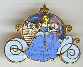 40341 - Cinderella's Coach - Cinderella with Staircase on Coach alternate image