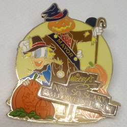 17740 - Mickey's Not So Scary Halloween Party (MNSSHP) 2013 - Donald and Scarecrow Mayor - Annual Passholder Exclusive - Walt Disney World alternate image