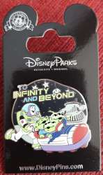 Toy Story - Buzz, Slinky and Little Green Man at Space Mountain - WDW