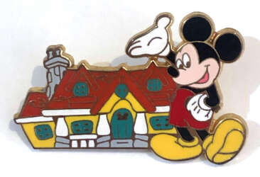 In The Parks Mystery Tin - Mickey in front of Mickey&#039;s House - WDW