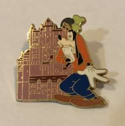 41009 - In The Parks Mystery Tin - Goofy at Tower of Terror - Walt Disney World alternate image