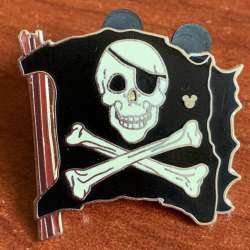 25451 - Cast Lanyard Collection IV - Pirates - Hidden Mickey Pirate Flag - Walt Disney World alternate image