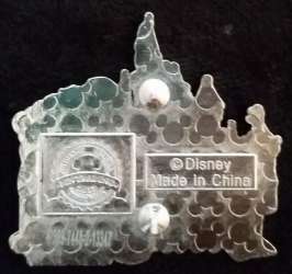 1672 - Christmas - Santa Mickey and Castle - Disneyland Resort alternate image