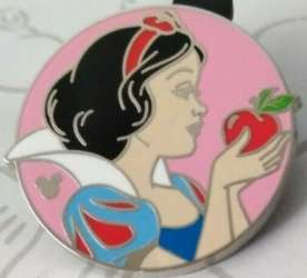 25549 - DLR Hidden Mickey Series 2019 Wave B: Princess Circles - Snow White - Disneyland Resort alternate image