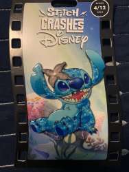 42102 - Stitch Crashes Disney - The Little Mermaid alternate image