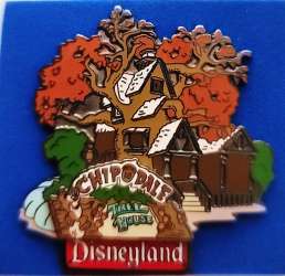 Disneyland Attractions (2001) Collection - Toontown - Chip and Dale&#039;s Tree House - DLR