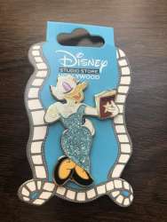 Old Hollywood Series - Starlet Daisy Duck with Script - DSSH