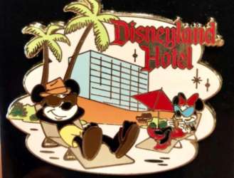 42417 - Disneyland Hotel - Mickey and Minnie Mouse - Disneyland Resort alternate image