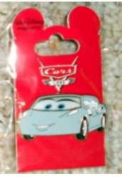 36496 - Cars Land - Radiator Spring Racers - Silver Girl Convertible - Walt Disney Imagineering alternate image