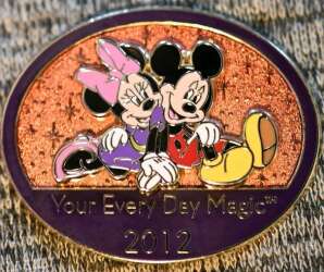 'Disney Visa Card Rewards - Minnie &amp; Mickey Mouse - MLT'