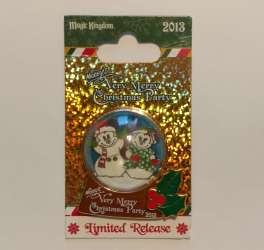 Mickey&#039;s Very Merry Christmas Party (MVMCP) 2013 - Mickey and Minnie Snow Globe - WDW