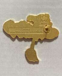 42500 - The Seven Dwarfs - Sneezy Leaning on a Shovel alternate image