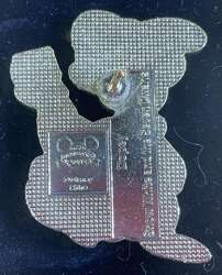 42520 - The Seven Dwarfs - Dopey Sitting with Jewels over his Eyes. alternate image