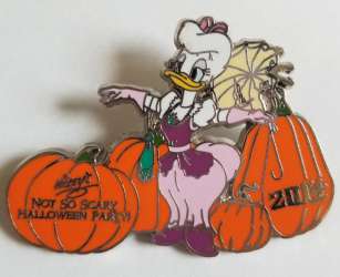 26820 - Mickey's Not So Scary Halloween Party (MNSSHP) 2014 - Mystery Collection - Daisy: Main Street Scarecrow - Walt Disney World alternate image