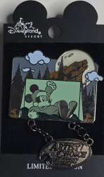 43057 - DCA Artist Choice (POTM) - Disney's California Adventure - Mickey Mouse Camping Under Grizzly Peak - Disneyland Resort alternate image