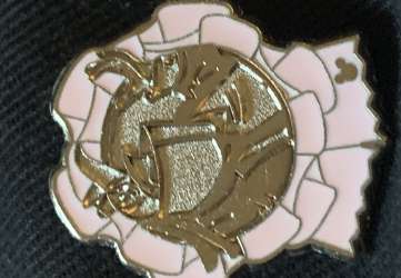 17262 - DLR Hidden Mickey Series 2010: Bedknobs and Broomsticks Ribbon Collection - Secretary Bird - Disneyland Resort alternate image