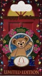 39772 - Resort Holiday Collection 2020: Glitter Wreaths - Aulani Resort & Spa - Duffy the Bear Wreath - Disney Licensed alternate image