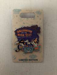 44011 - Halloween 2020 - Mickey and Minnie - Halloween on the High Seas - Disney Cruise Line alternate image