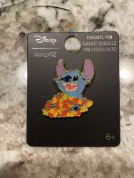 44207 - BoxLunch - Lilo & Stitch - Stitch - Autumn Leaves Fun - Loungefly alternate image