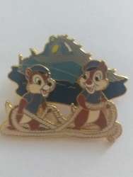 44214 - Gold Card Collection - 20,000 Leagues Under the Sea - Chip and Dale as Crewmembers - Walt Disney World alternate image
