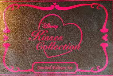 28268 - Disney Kisses Collection - Complete Boxed Set - Disneyland Resort alternate image