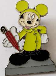 InspEARations Statue Cast Exclusive Mystery Collection - “Mickey Reigns” by Anita Hurst - WDW