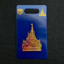 45284 - Walt Disney World 50th Anniversary - EARidescent Castle - Walt Disney World alternate image