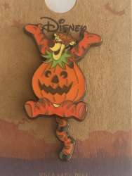 45461 - BoxLunch - Halloween - Tigger in Pumpkin costume - Loungefly alternate image